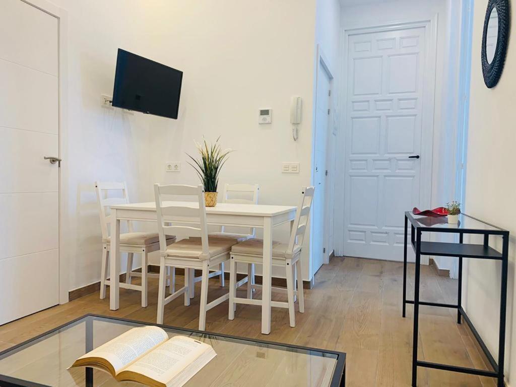 Apartamentos Alcazaba Málaga Dış mekan fotoğraf